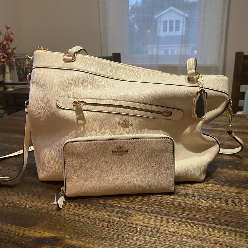 Authentic Coach Tote with matching wallet